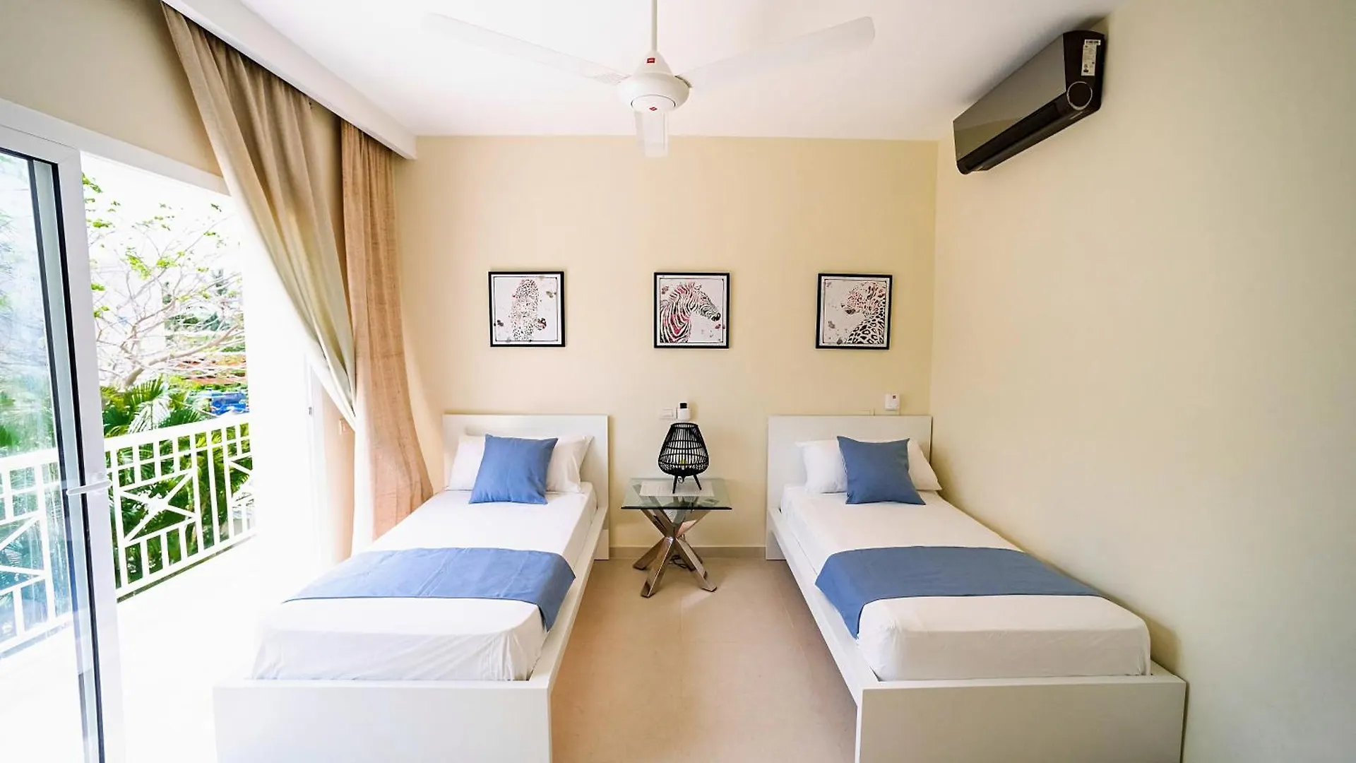 Private Iberosta Villa Fortuna - 4Bdr, Pool & Private Beach Punta Cana